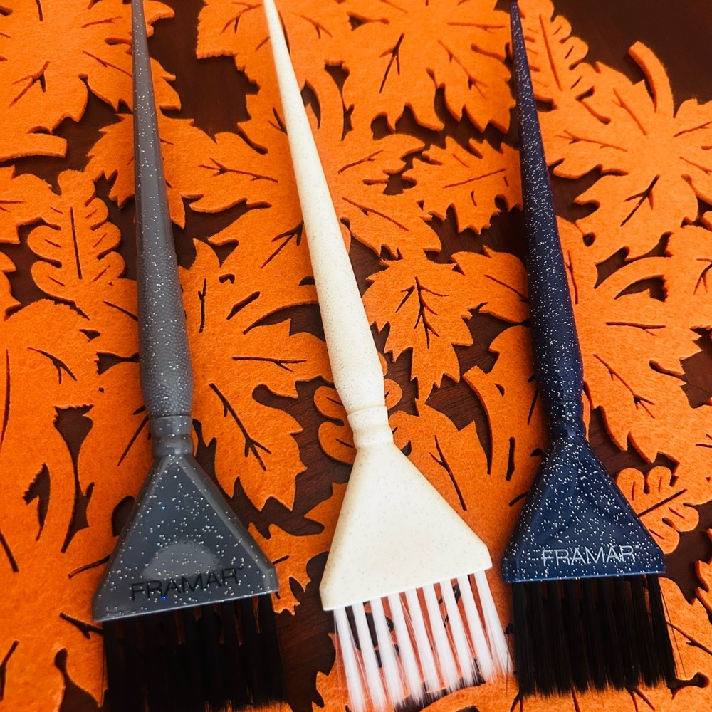 Hair Coloring Brush Trio - Black, White, Blue small /3 boxes